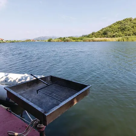 Vakantiehuis Three-bedroom In *