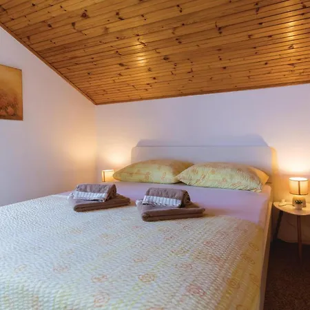 Three-bedroom In Opuzen (Dubrovnik-Neretva)