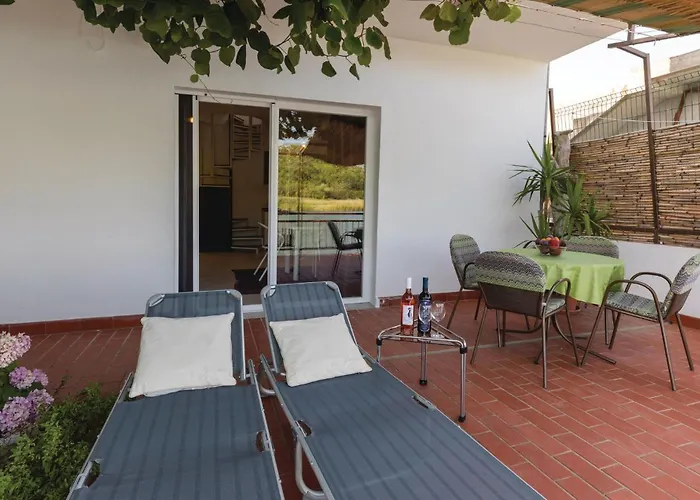 Three-bedroom In Tatil Evi