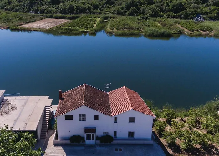 Tatil Evi Three-bedroom In *
